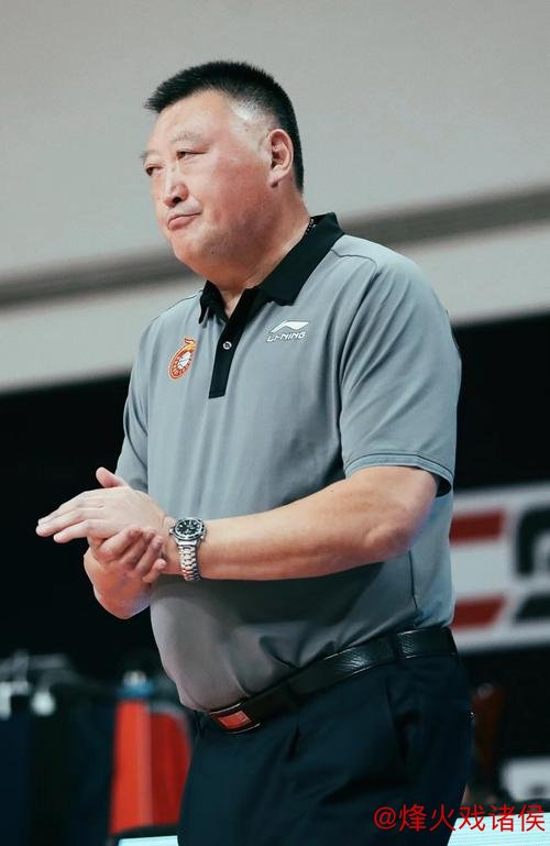 广州男篮正式宣布杨学增出任主教练 接棒郭士强